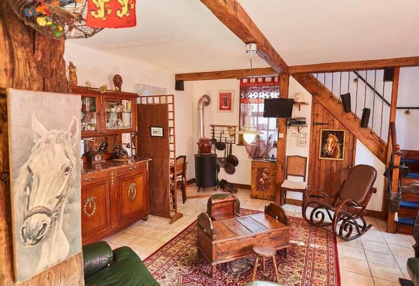 مبيت وإفطار La Grande Mardelle   La Grange