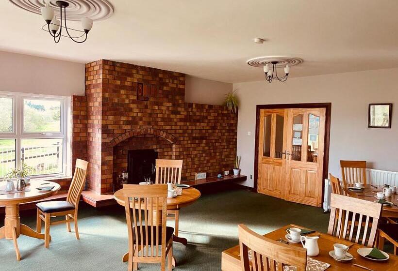 مبيت وإفطار Maghera House