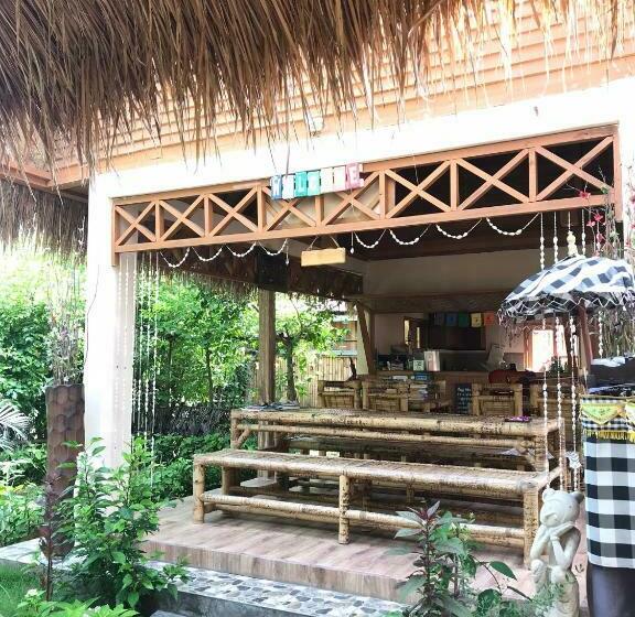 تختخواب و صبحانه Meno Madia Bungalows