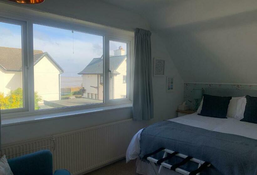 مبيت وإفطار Seaways Cottage Hoylake