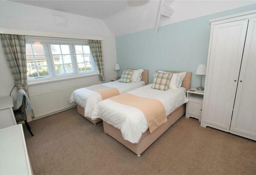 مبيت وإفطار Seaways Cottage Hoylake