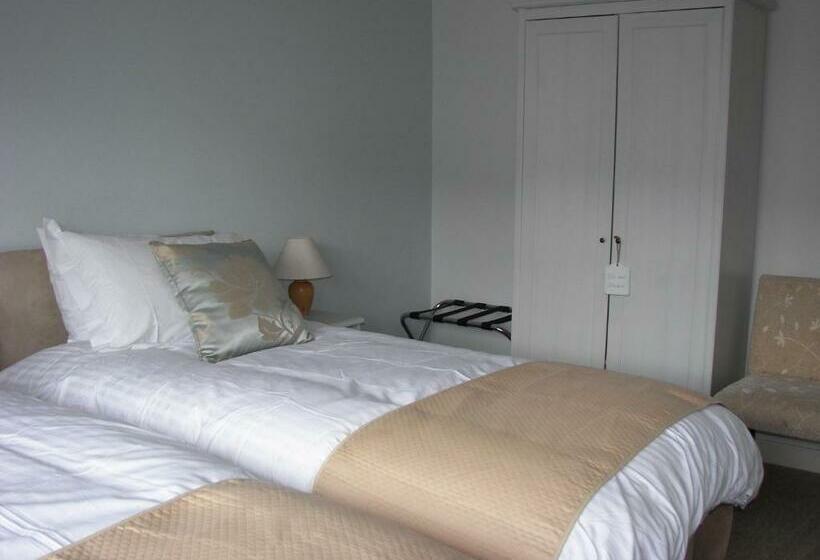 مبيت وإفطار Seaways Cottage Hoylake