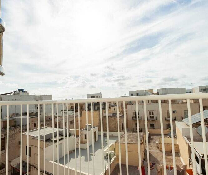 Brand New 1br In Central Malta Hosted By Sweetstay