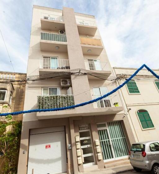 Brand New 1br In Central Malta Hosted By Sweetstay
