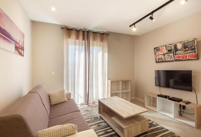 Brand New 1br In Central Malta Hosted By Sweetstay