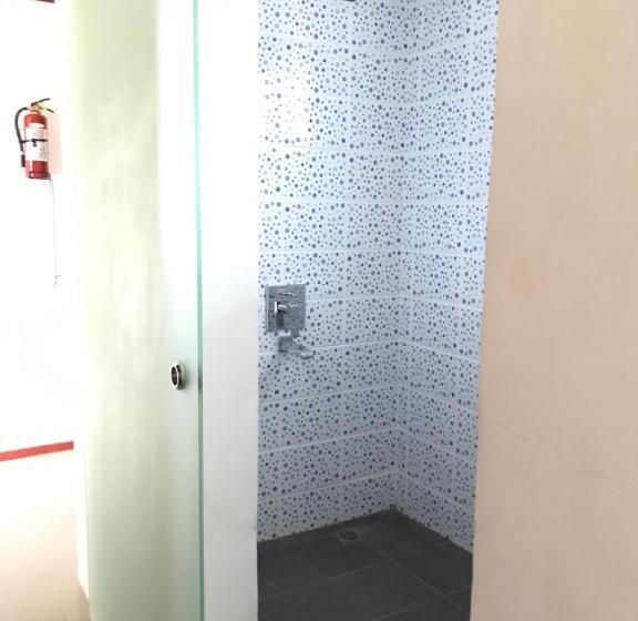 Cabilao Sunset Dive & Beach Resort