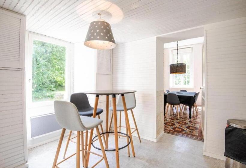 Castle Life At Saint Benoît La Forêt