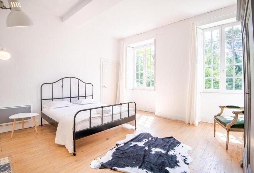 Castle Life At Saint Benoît La Forêt