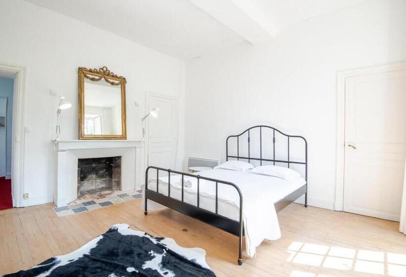 Castle Life At Saint Benoît La Forêt