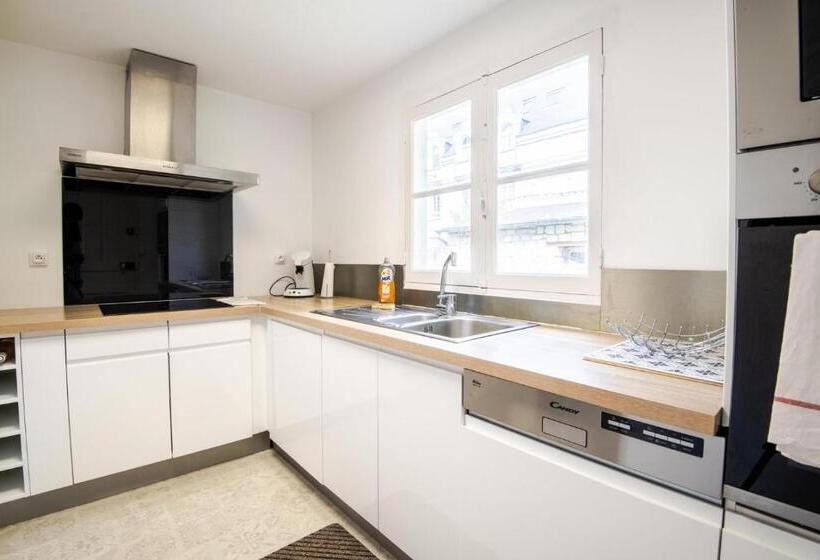 Castle Life At Saint Benoît La Forêt