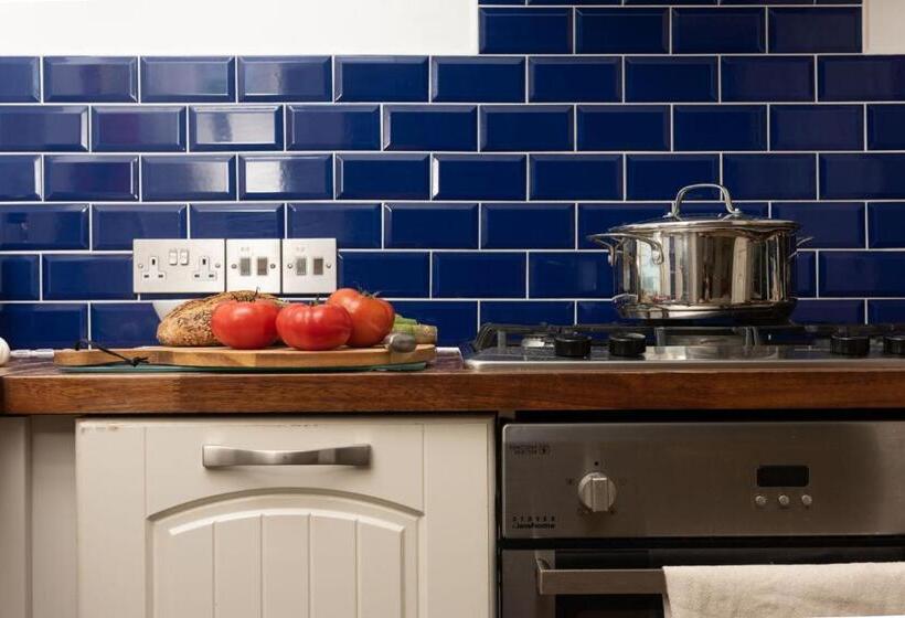 Cormorant Views, Marazion