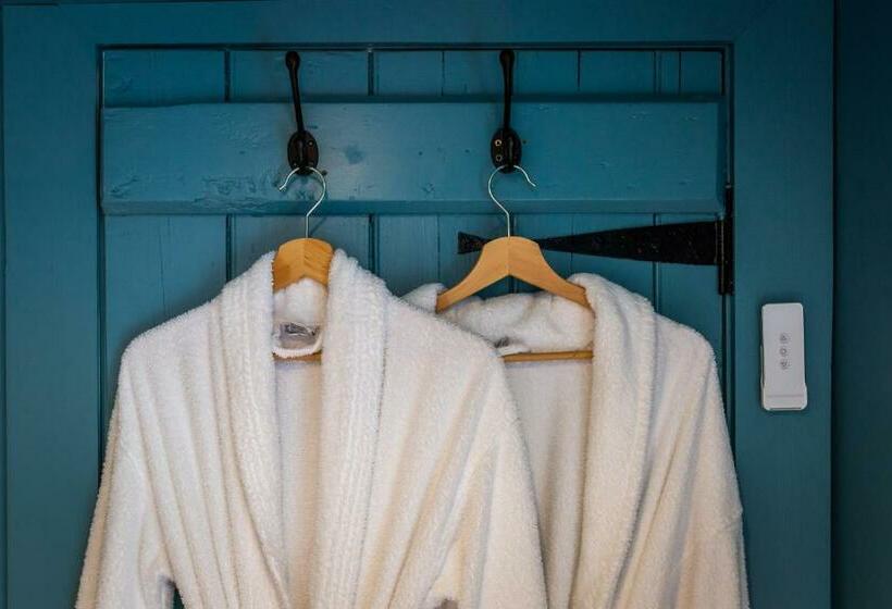 Cruickshanks Boutique B&b