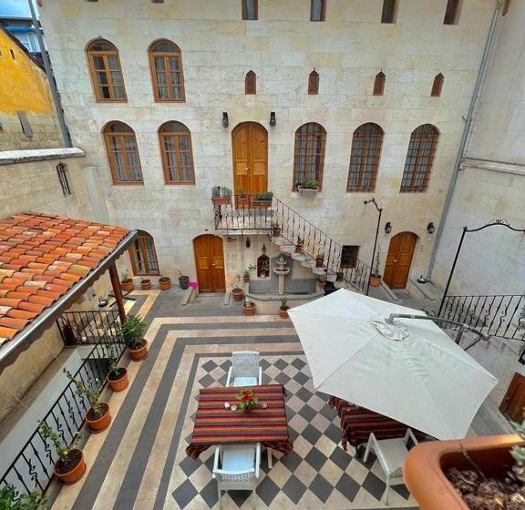 Dilek Hanım Konagi Butik Otel