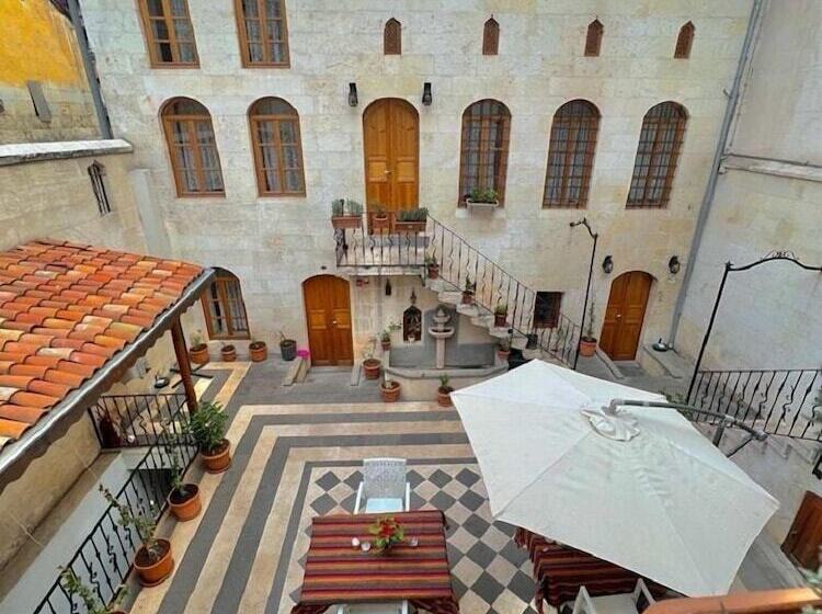 Dilek Hanım Konagi Butik Otel