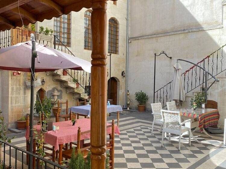 Dilek Hanım Konagi Butik Otel