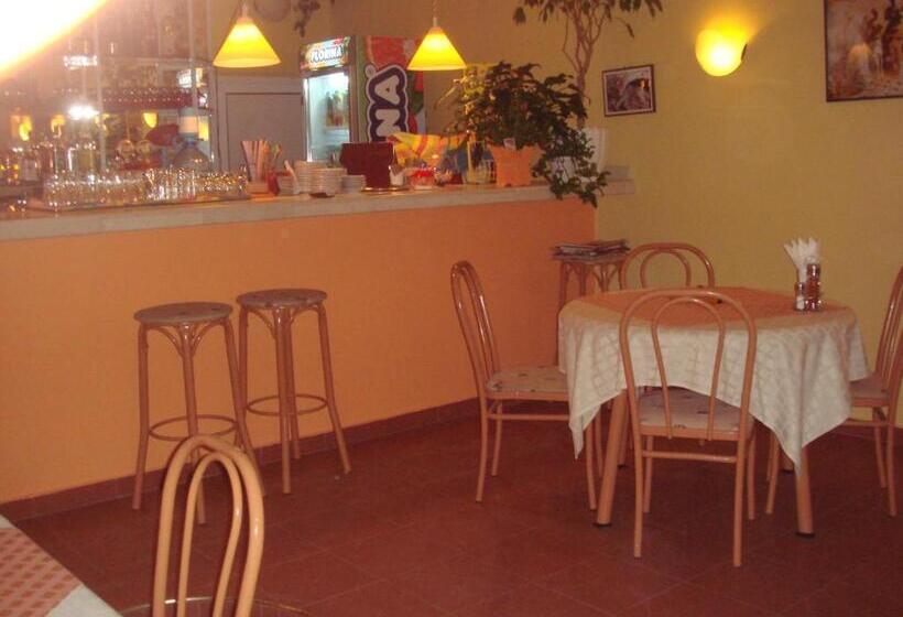 Family Hotel Central