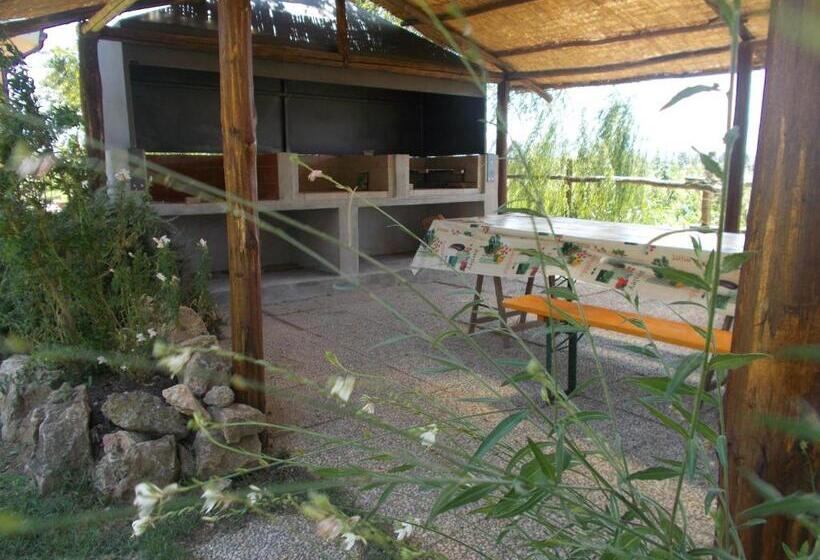 هتل Agriturismo Camera Dei Ladri