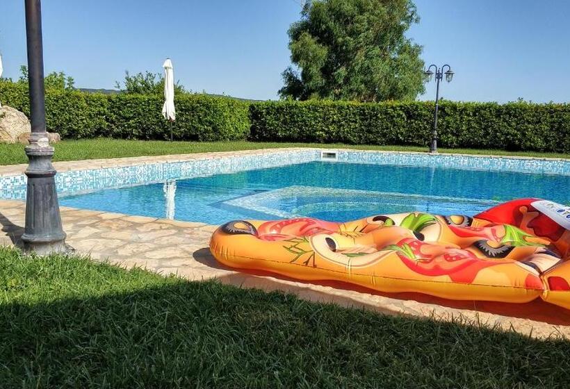 هتل Agriturismo L Albatro