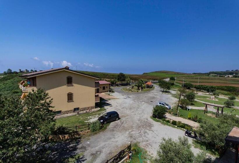 ホテル Agriturismo L Antico Carro