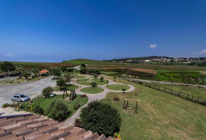 فندق Agriturismo L Antico Carro
