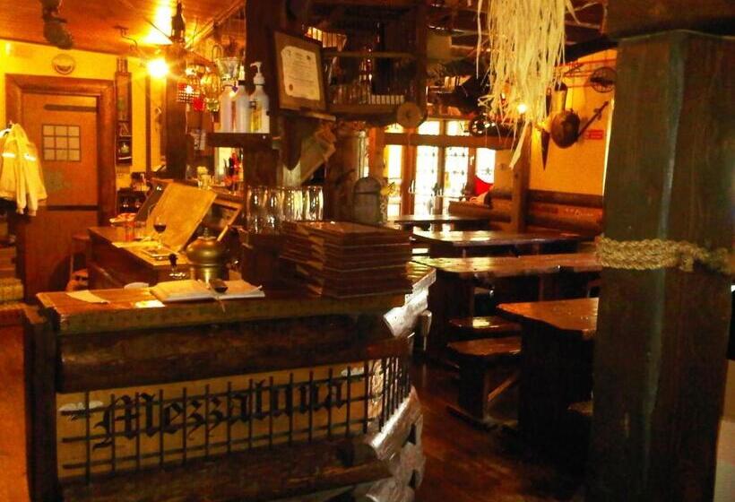 فندق Agriturismo Mezzaluna