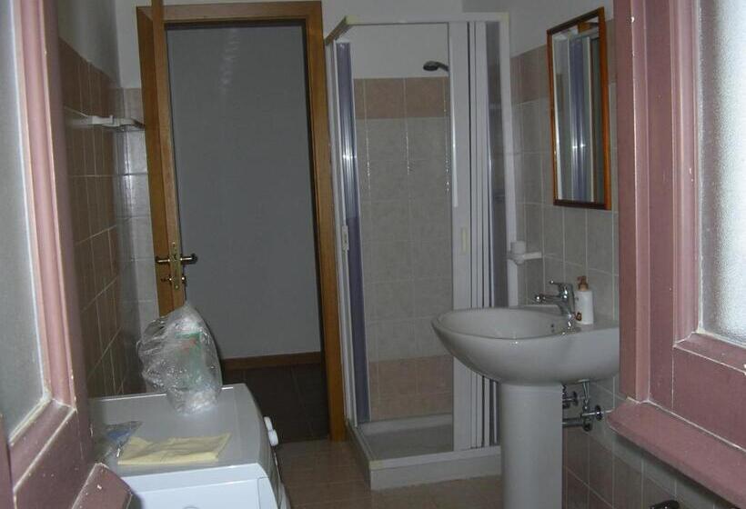 فندق Agriturismo Torre Rinusa