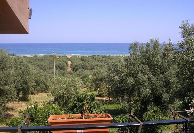 فندق Agriturismo Torre Rinusa