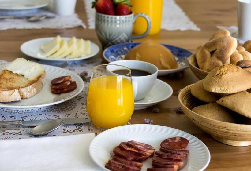 فندق Casa De Belharino