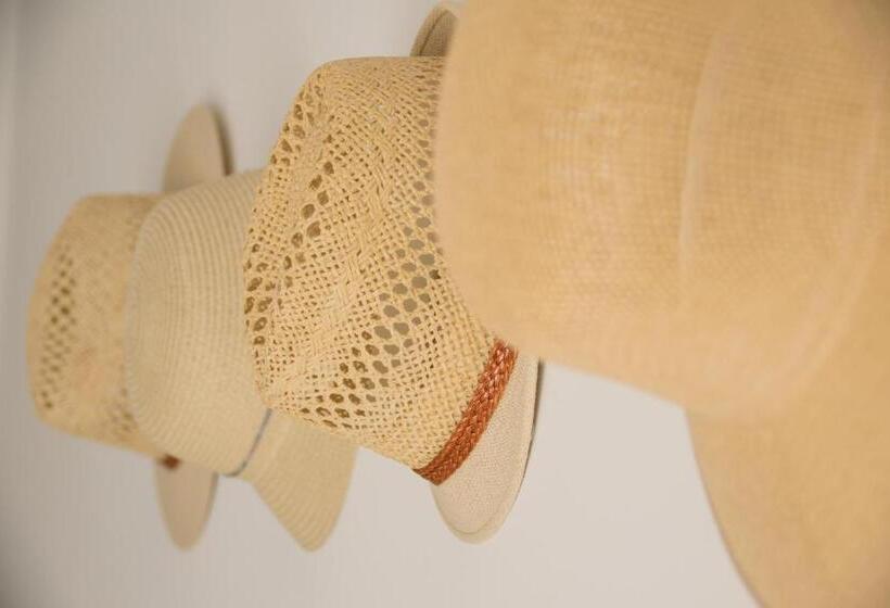 فندق Casa De Belharino