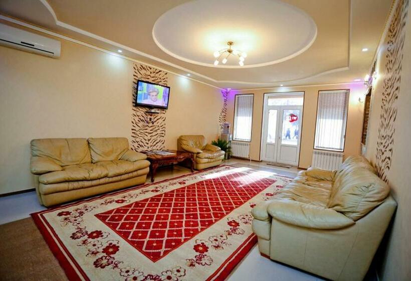 هتل Matin On Moskovskay