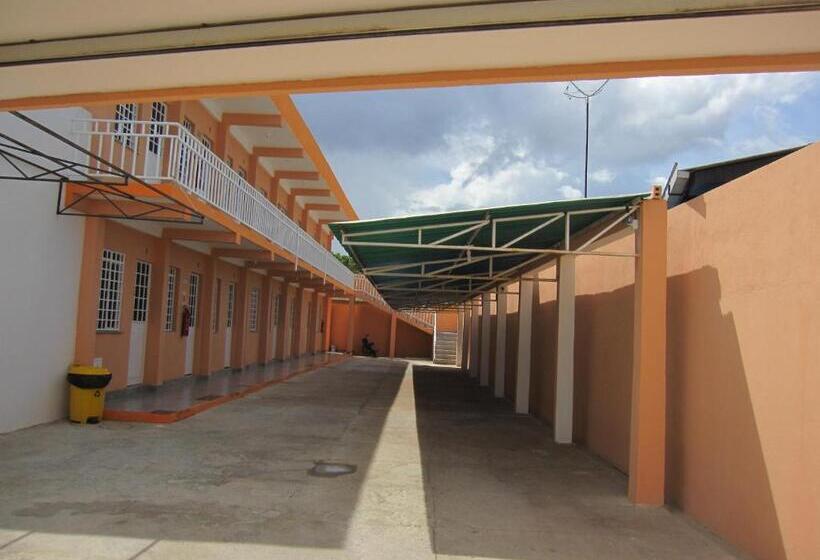 בית מלון כפרי Mecejana