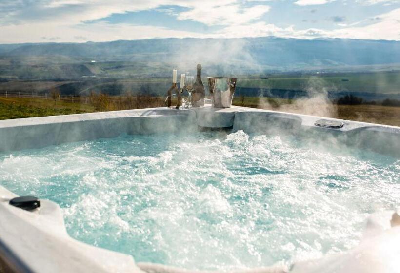 فندق Pensiunea Casa Buna