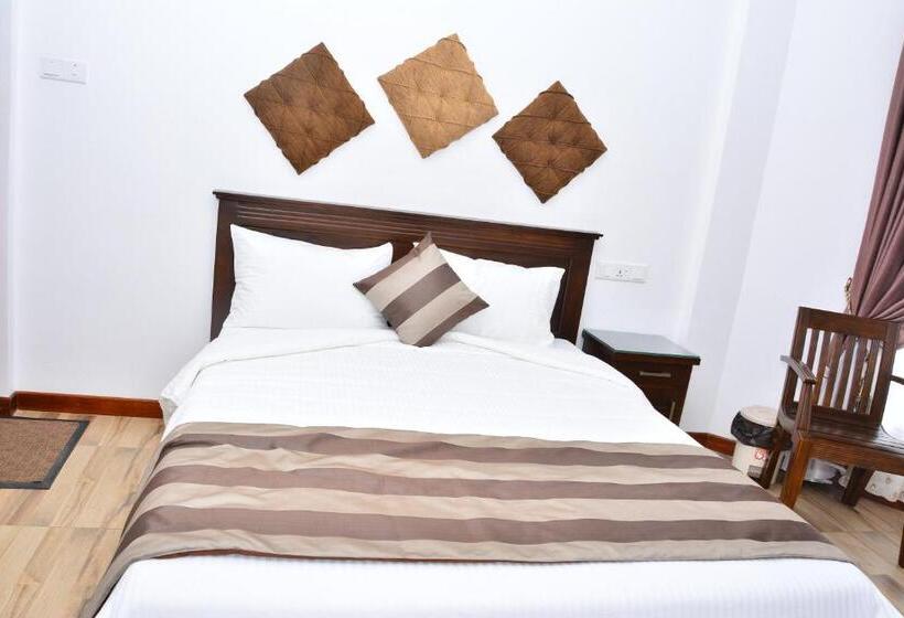 فندق Prince Palace