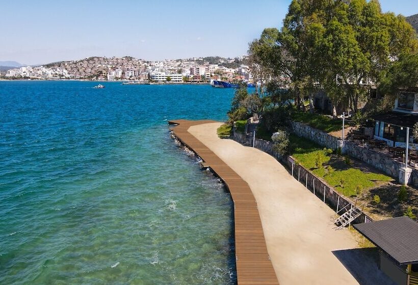 هتل Roseira Beach Resort