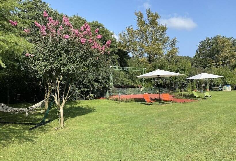 هتل Sarikonaklar Garden Village