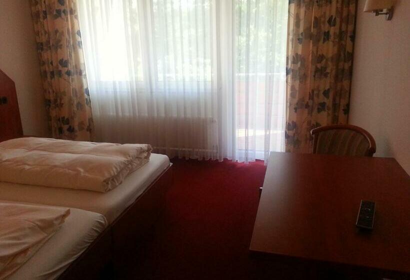 Schmucker Jäger   Hotel Garni