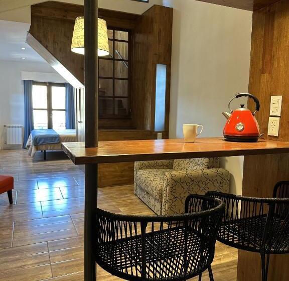 هتل Tower Adults Only