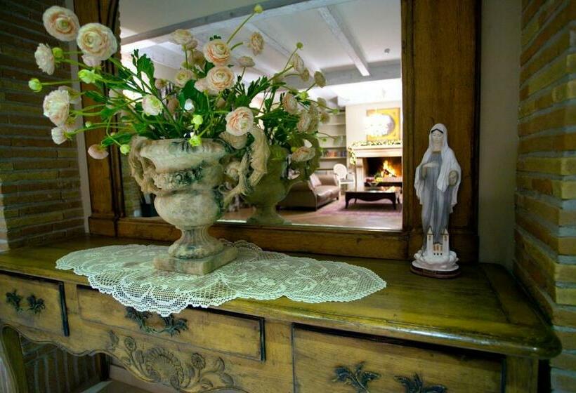 Отель Villa Grace