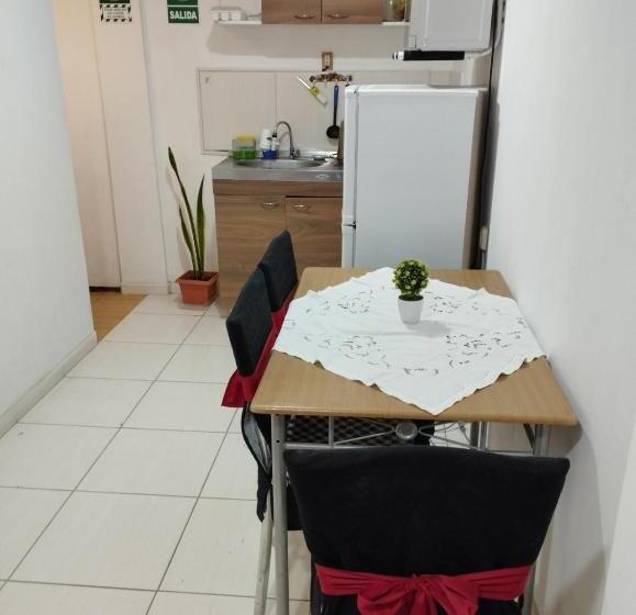 پانسیون Apart & Hostal Manualé