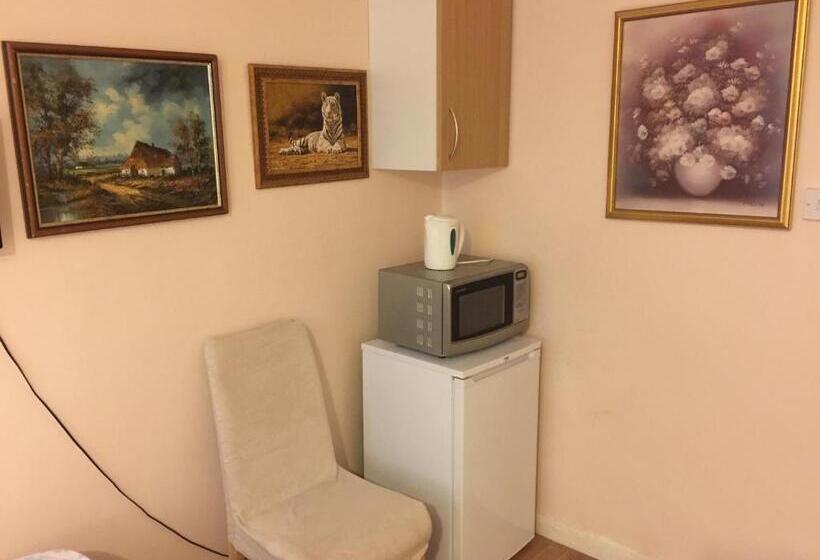 פנסיון Central Greenwich Guest Rooms