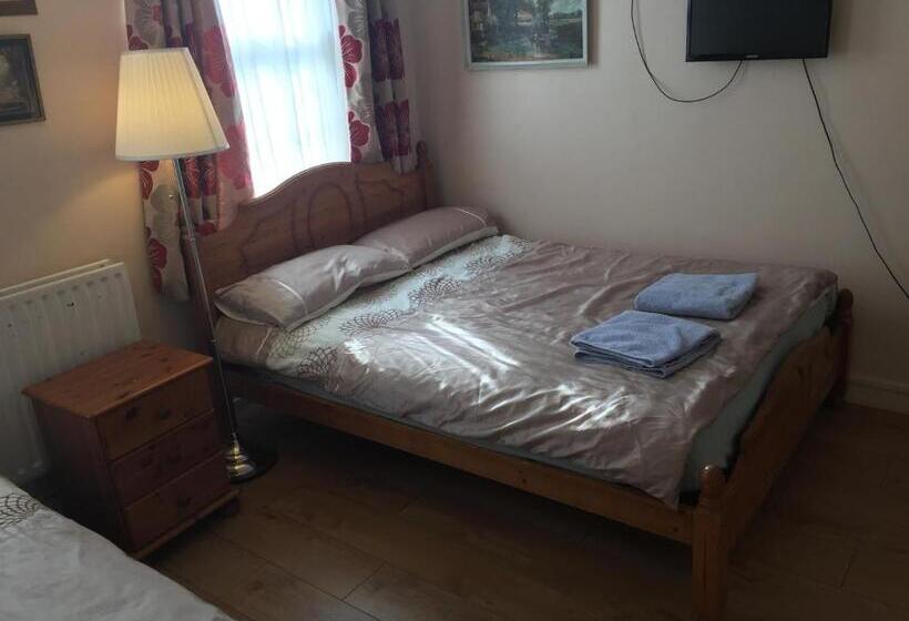 بنسيون Central Greenwich Guest Rooms