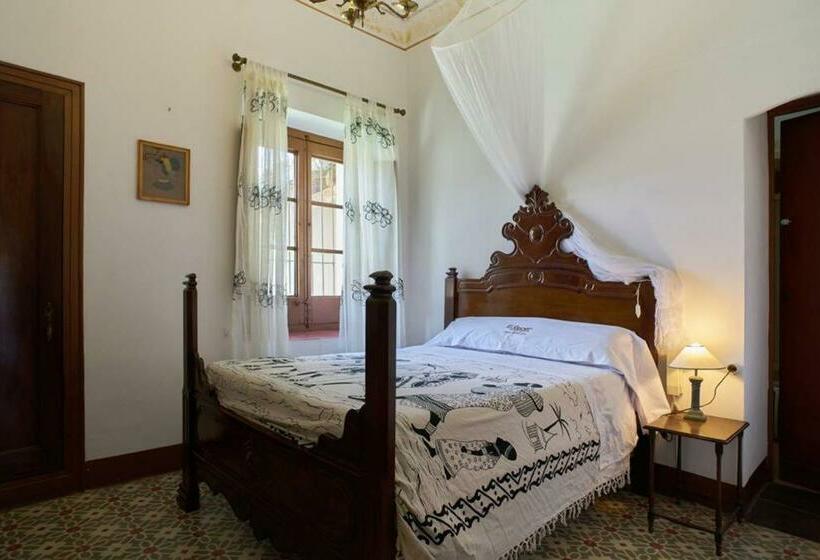 ペンション El Recer