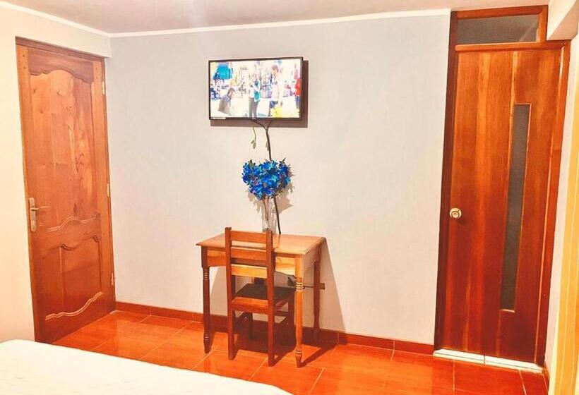 پانسیون Hostal El Rancho