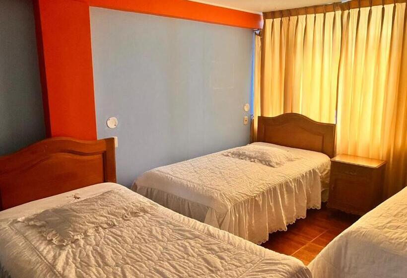 پانسیون Hostal El Rancho