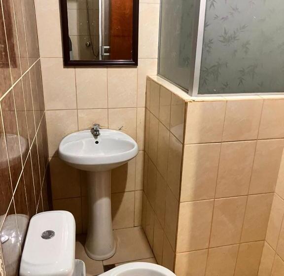 پانسیون Hostal El Rancho