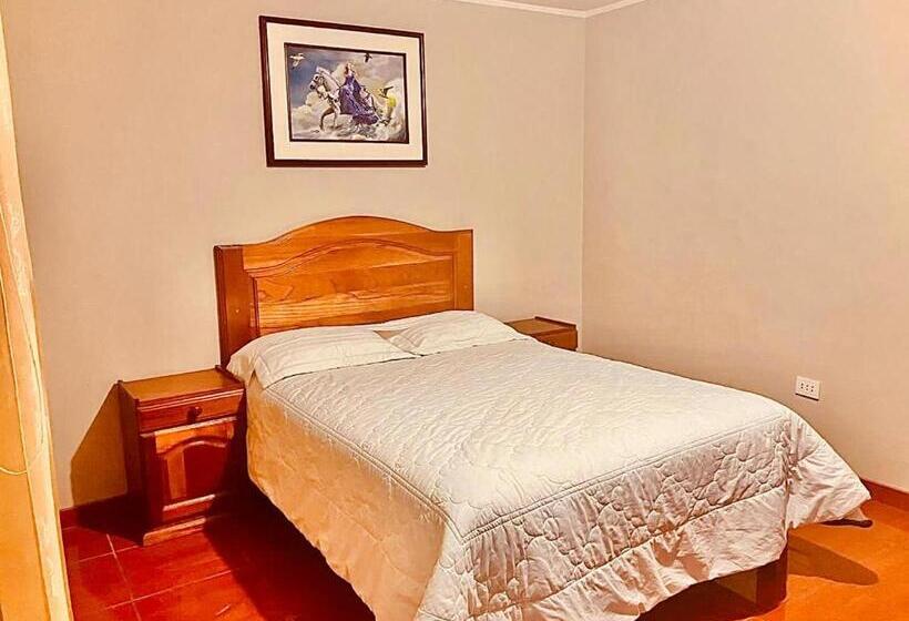 پانسیون Hostal El Rancho