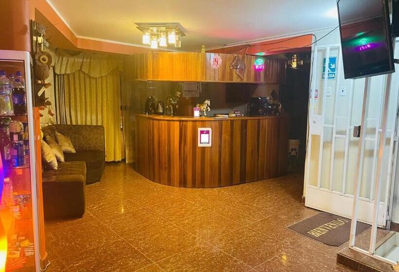 پانسیون Hostal El Rancho