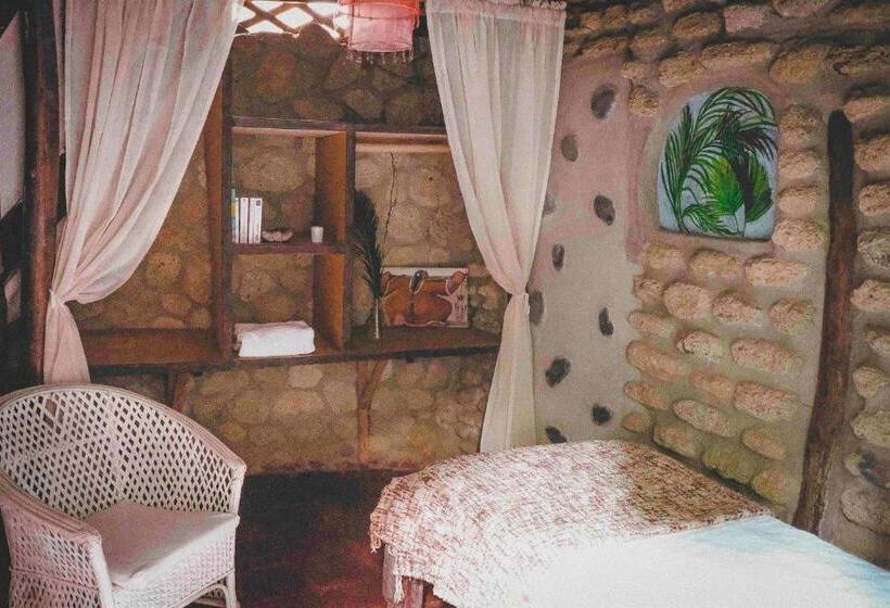 Пансион La Maison Eco House & Yoga