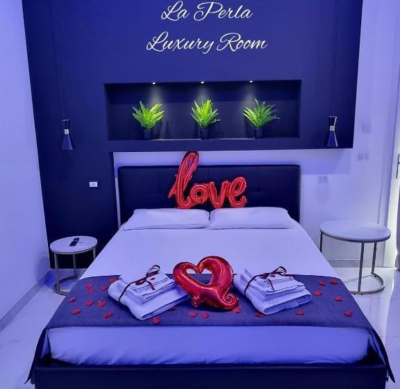 ペンション La Perla Luxury Room