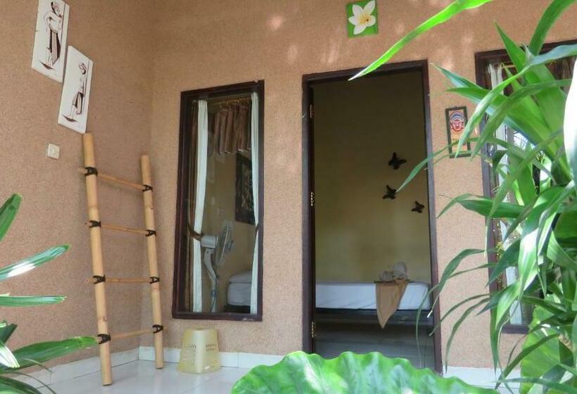 פנסיון Lebih Guesthouse Pemuteran